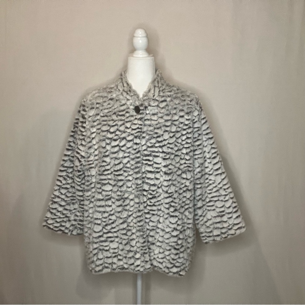 Alfred Dunner Elegant Gray & Cream Faux Fur Women's CoatCape One Button sz 18